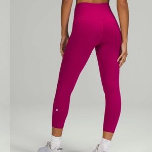 Base pace high-rise crop 23” wild berry 6